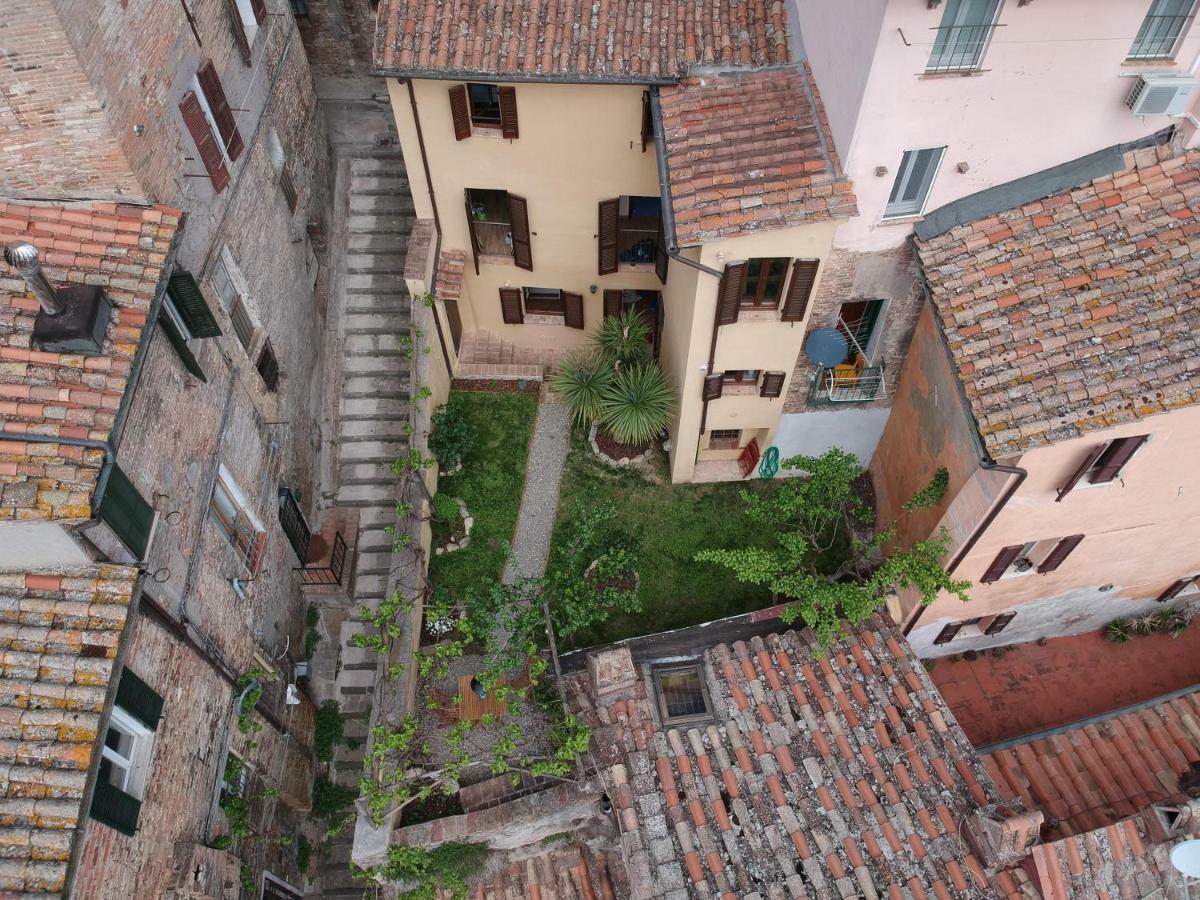 فندق Umbrian Concierge - La Casa Dei Pellari بيرودجا المظهر الخارجي الصورة
